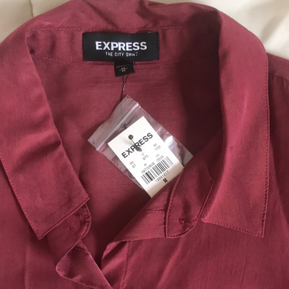 NWT! button down blouse - Picture 3 of 5
